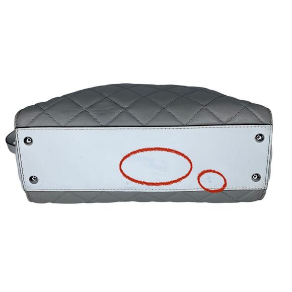 Michael Kors Hamilton Quilted Gray and White Hand Shoulder Bag - Picture 16 of 16